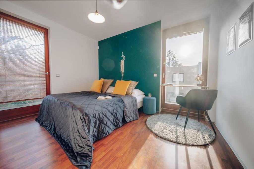 Design Architect With 2 Apartament